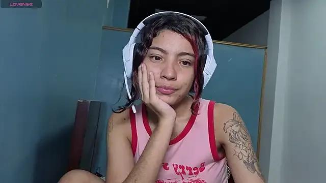 Lovelyamyy — MAKE ME WEt