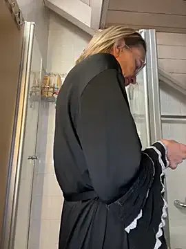 LucyLingerie78's avatar