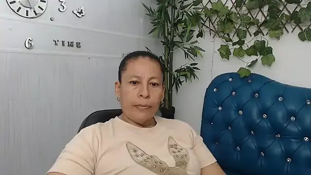 mature_martina's avatar