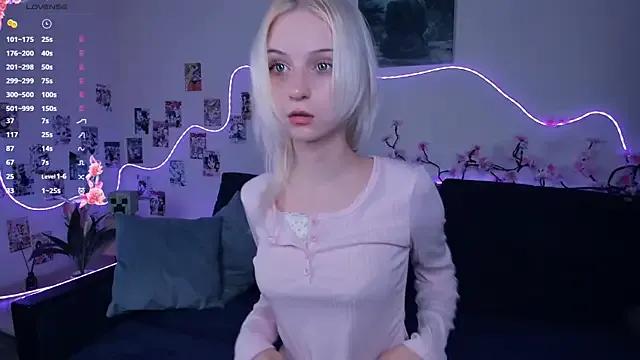 StripChat Megan--chan is Freechat Megan--chan — show ass