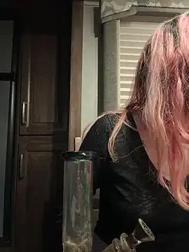 needlefaceUwU — spoil a slutty nerd!