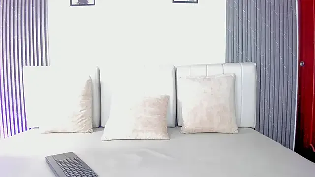 Pamela_SkinnySexy's avatar