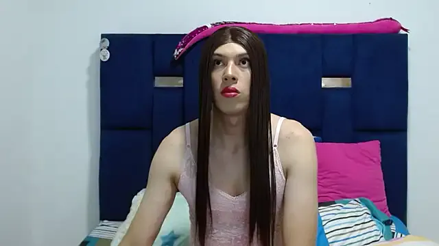 PinkLuna_LolaBloom's avatar