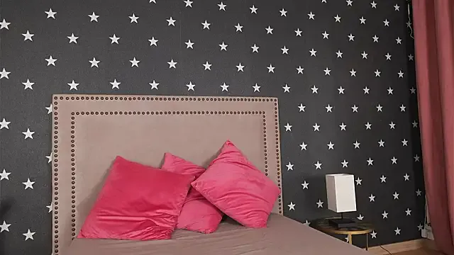 RaquellStar's avatar