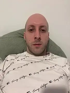 SexyTigris32's avatar