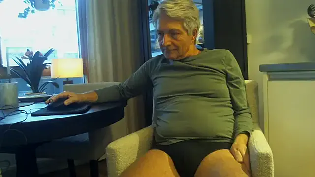 Swegay12-Exhi's avatar