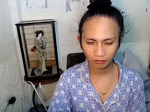 yoursweetmajesticrose's avatar