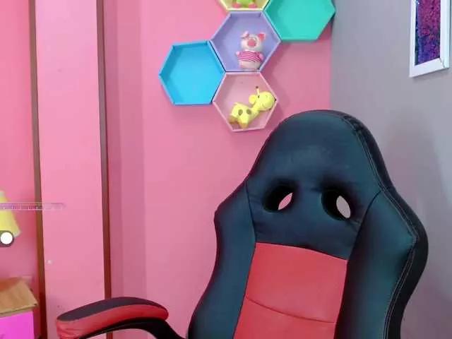 amanda-borns on BongaCams 