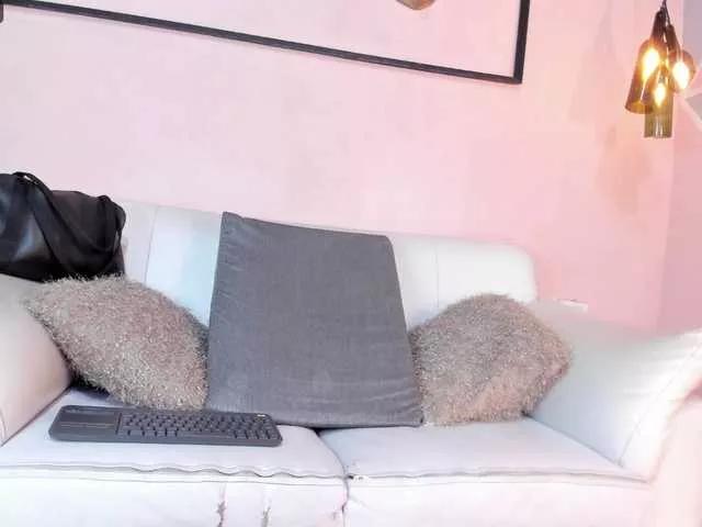 annie-adams on BongaCams 