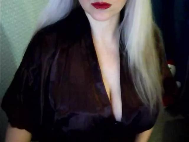 eeessoymmm on BongaCams 