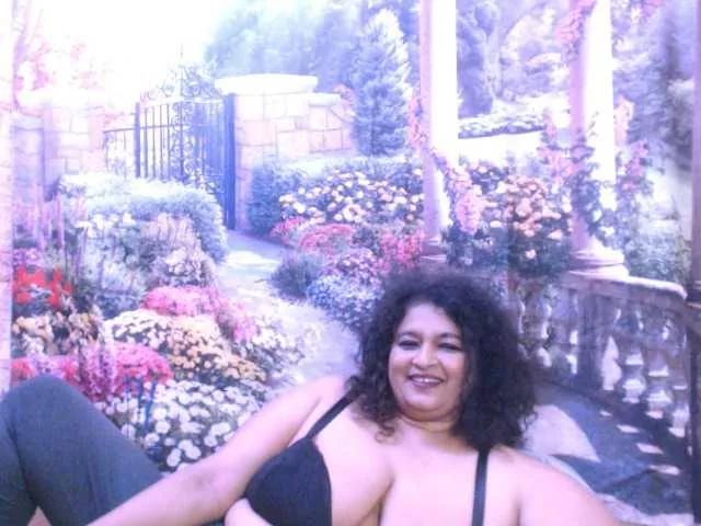 indianstar75 on BongaCams 