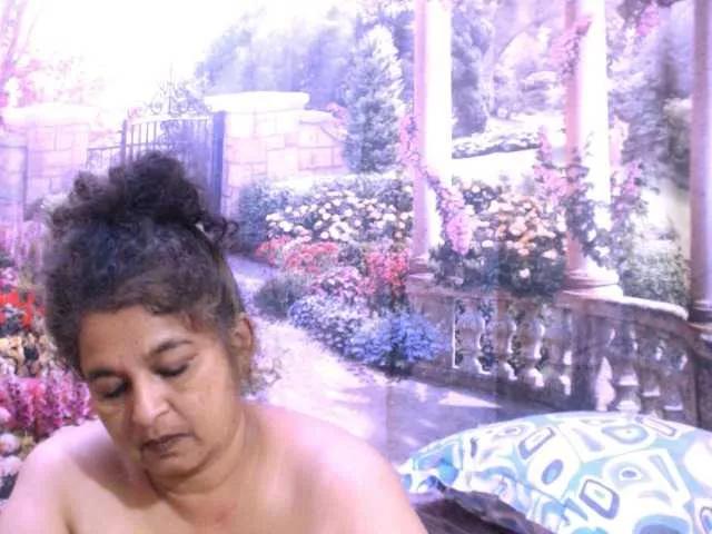 indianstar75 on BongaCams 