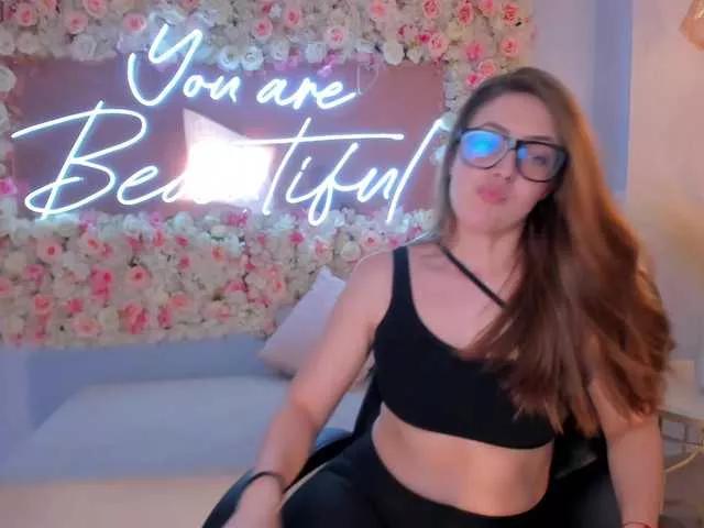 LannaSummer on BongaCams 