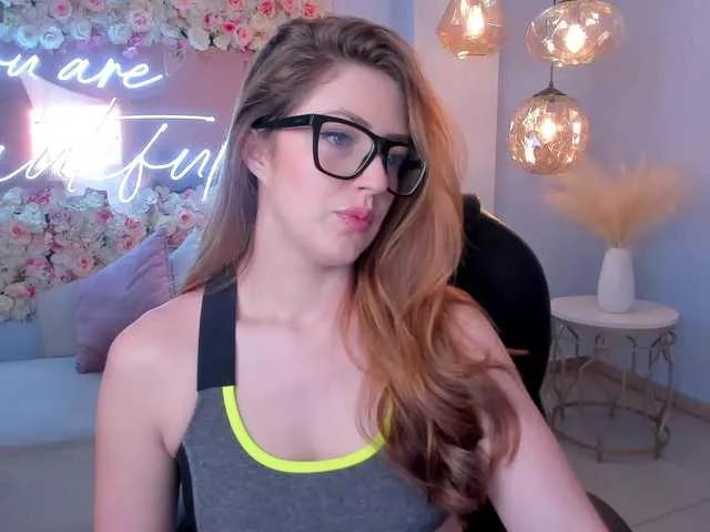 LannaSummer on BongaCams 