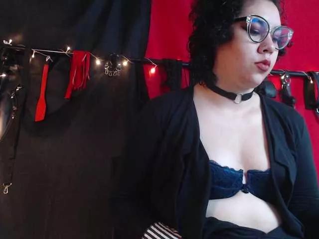 LolaCream on BongaCams 
