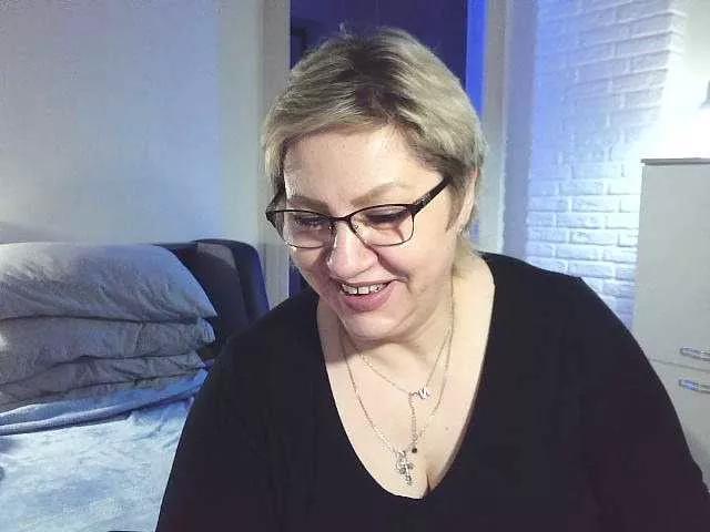 SaraDeMur on BongaCams 