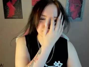 amanda_whi1e from Chaturbate