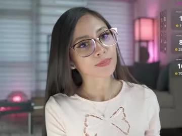 belle_adrienne from Chaturbate