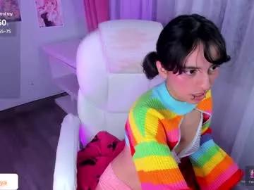 bonnie_h0ney from Chaturbate