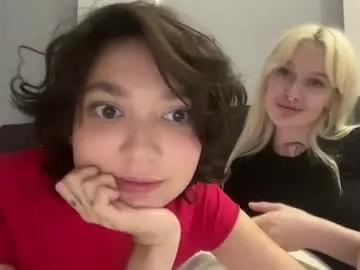 bzzzme from Chaturbate