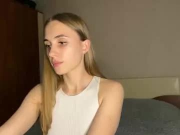Photos of candy_babe18 from Chaturbate is Freechat