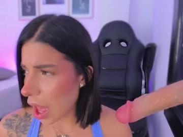 emelie_89 from Chaturbate