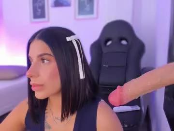 emelie_89 from Chaturbate