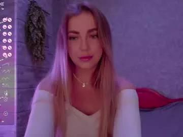 holly_molly8 from Chaturbate is Freechat