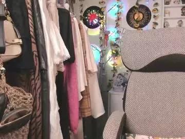 kellyasian from Chaturbate