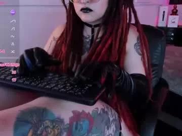 lissie_bloomm from Chaturbate