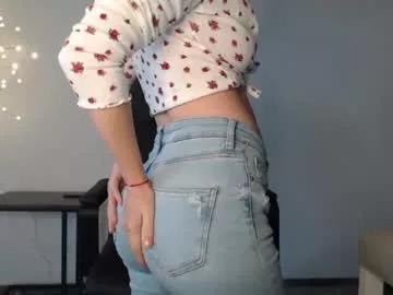 littleflowers on Chaturbate 