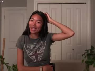 littlemiss_kira from Chaturbate is Freechat