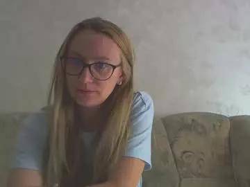 melly_rosey from Chaturbate