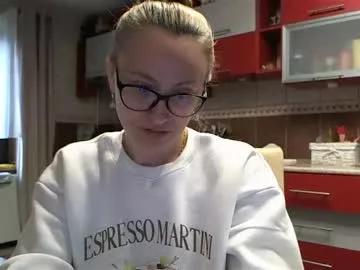 melly_rosey from Chaturbate