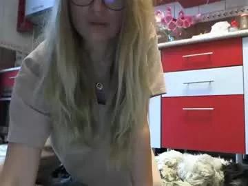 melly_rosey from Chaturbate