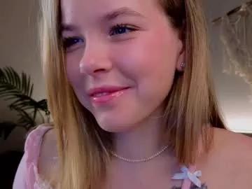 milly_shy from Chaturbate