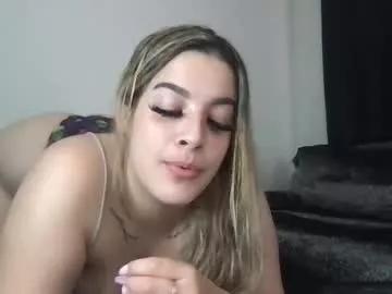 mnmoji4717 from Chaturbate