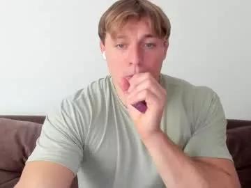 o_r_b_i_t on Chaturbate 