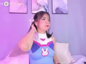 polly_pocket22 from Chaturbate