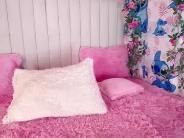 sarah_trinny from Chaturbate