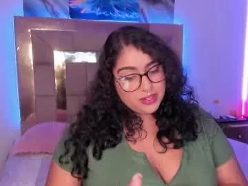 sheeylaroee from Chaturbate