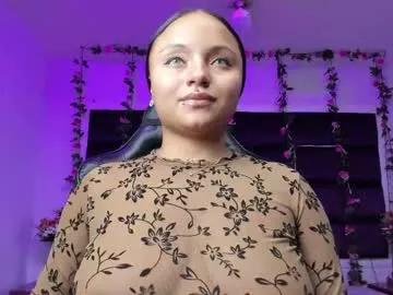 sweelanna from Chaturbate