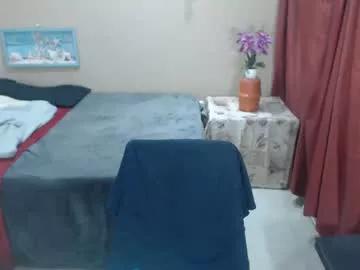 toptobottom4u from Chaturbate