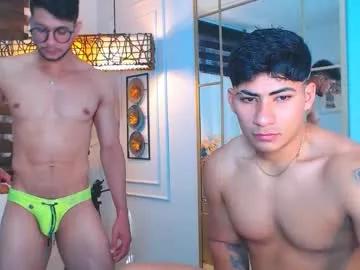 xhottoyszonex from Chaturbate is Freechat
