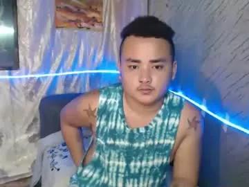 yummy_chubby2x from Chaturbate
