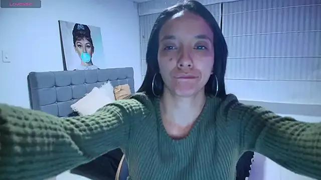 _Camila_Evans_ from StripChat is Freechat