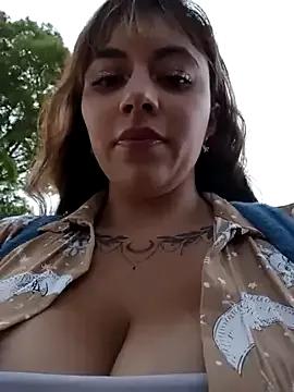 _Isabella--01 from StripChat is Freechat