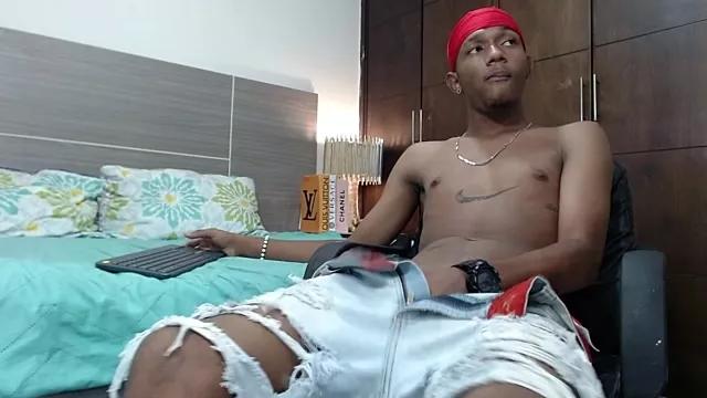 Adambrownxxx on StripChat 