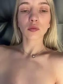 Photos of Adelina0001 from StripChat is Freechat