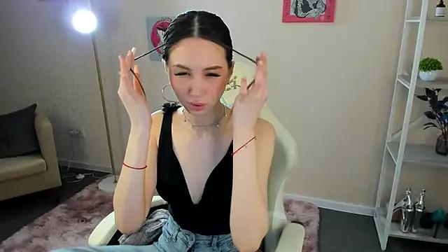 Aimi_Limy from StripChat